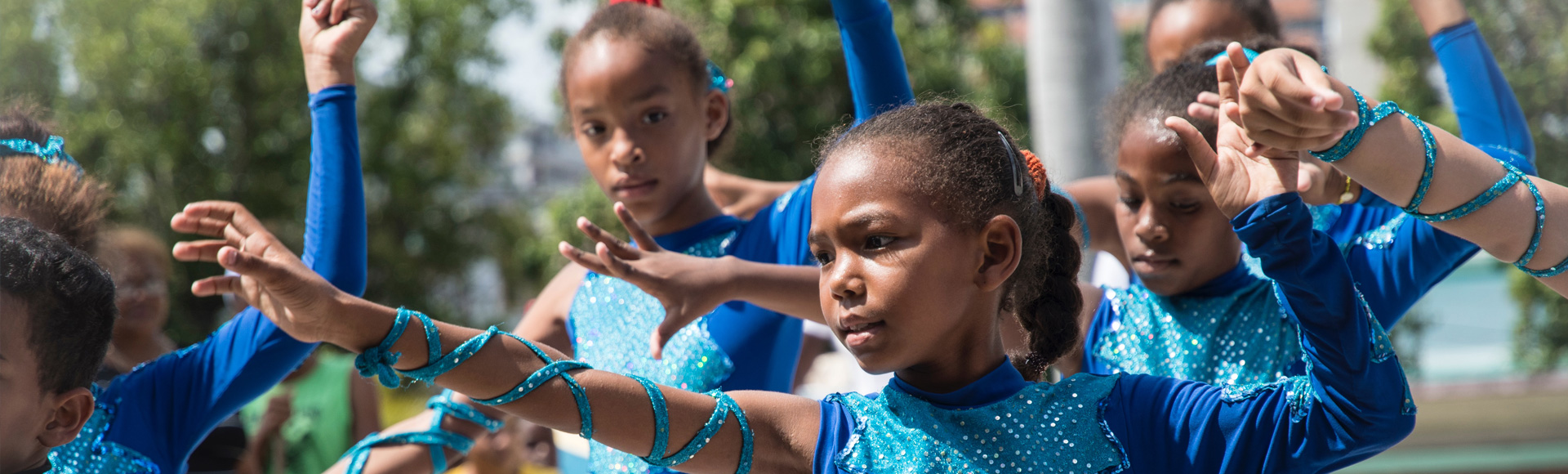Tanzende Mädchen in Kuba