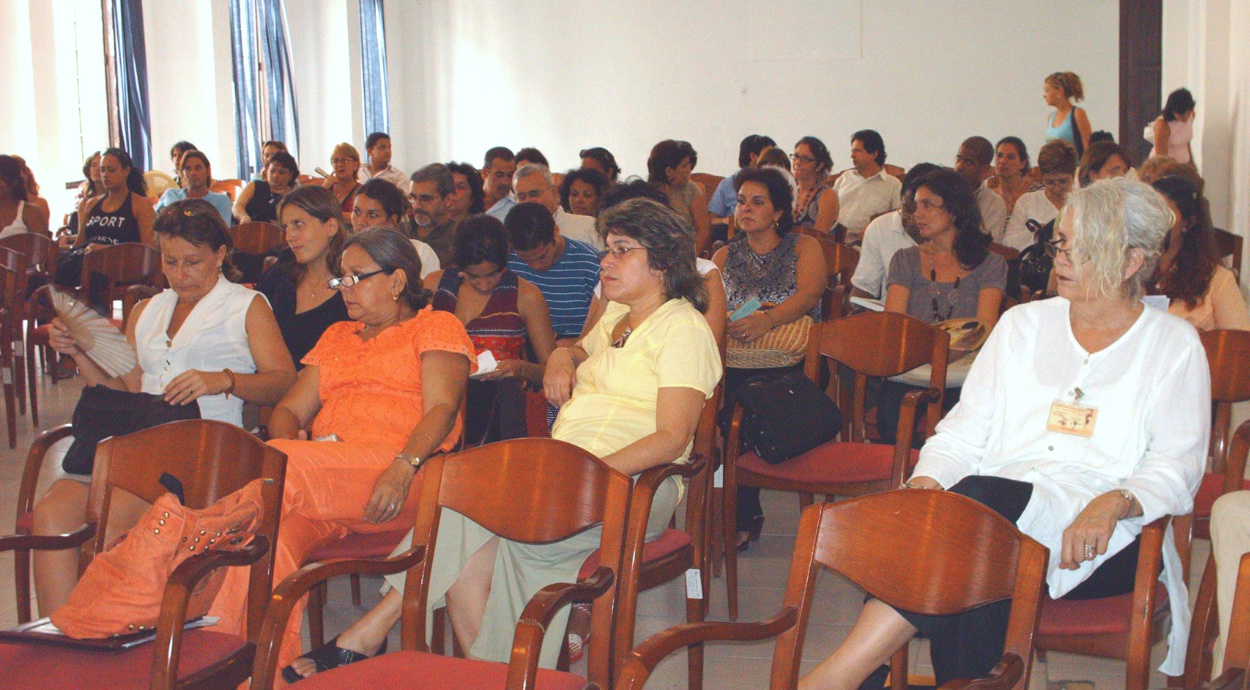 Teilnehmer eines Jugendsymposiums in Havanna